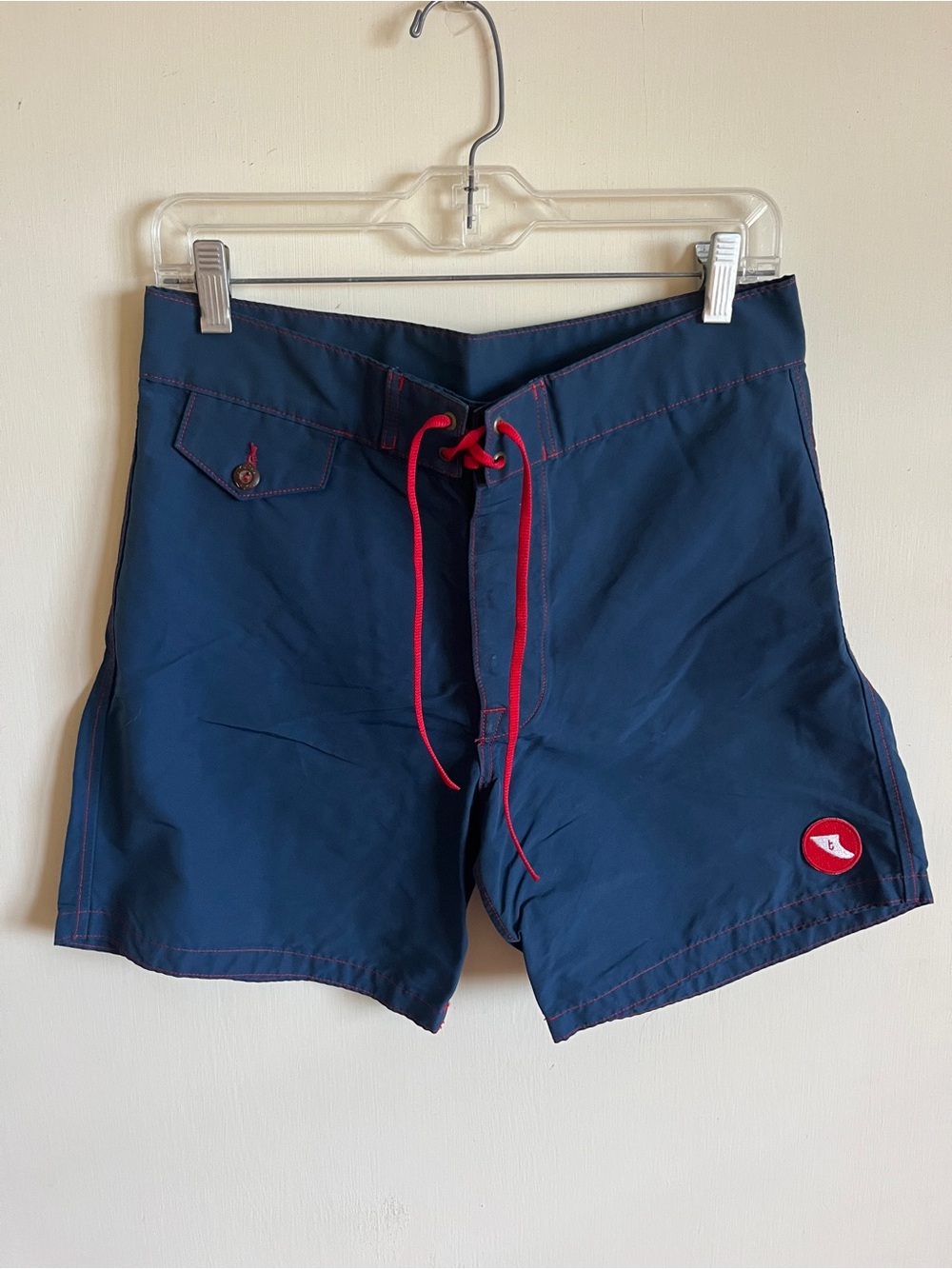 Trim Hawaii men’s boardshorts